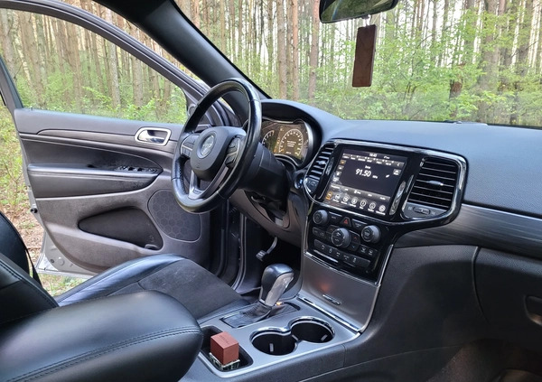 Jeep Grand Cherokee cena 131000 przebieg: 40000, rok produkcji 2021 z Obrzycko małe 379
